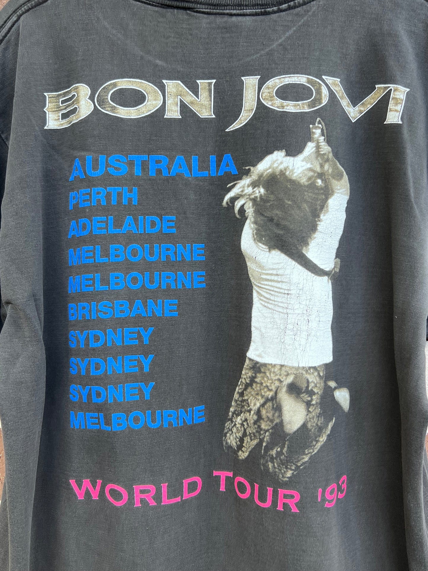 Bon Jovi 1993 World tour XL Brockum tag