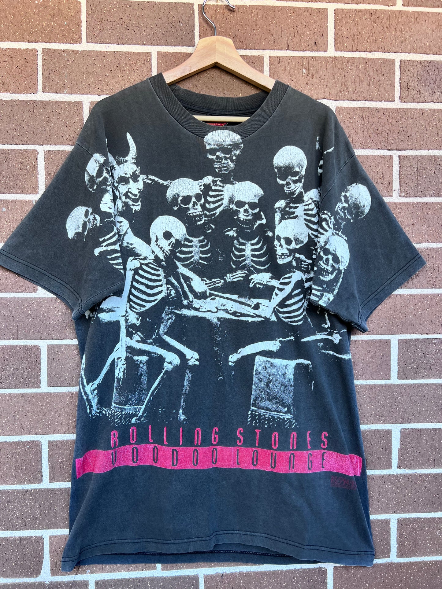 Rolling Stone Voodoo Lounge 94-95 XL on Brockum tag