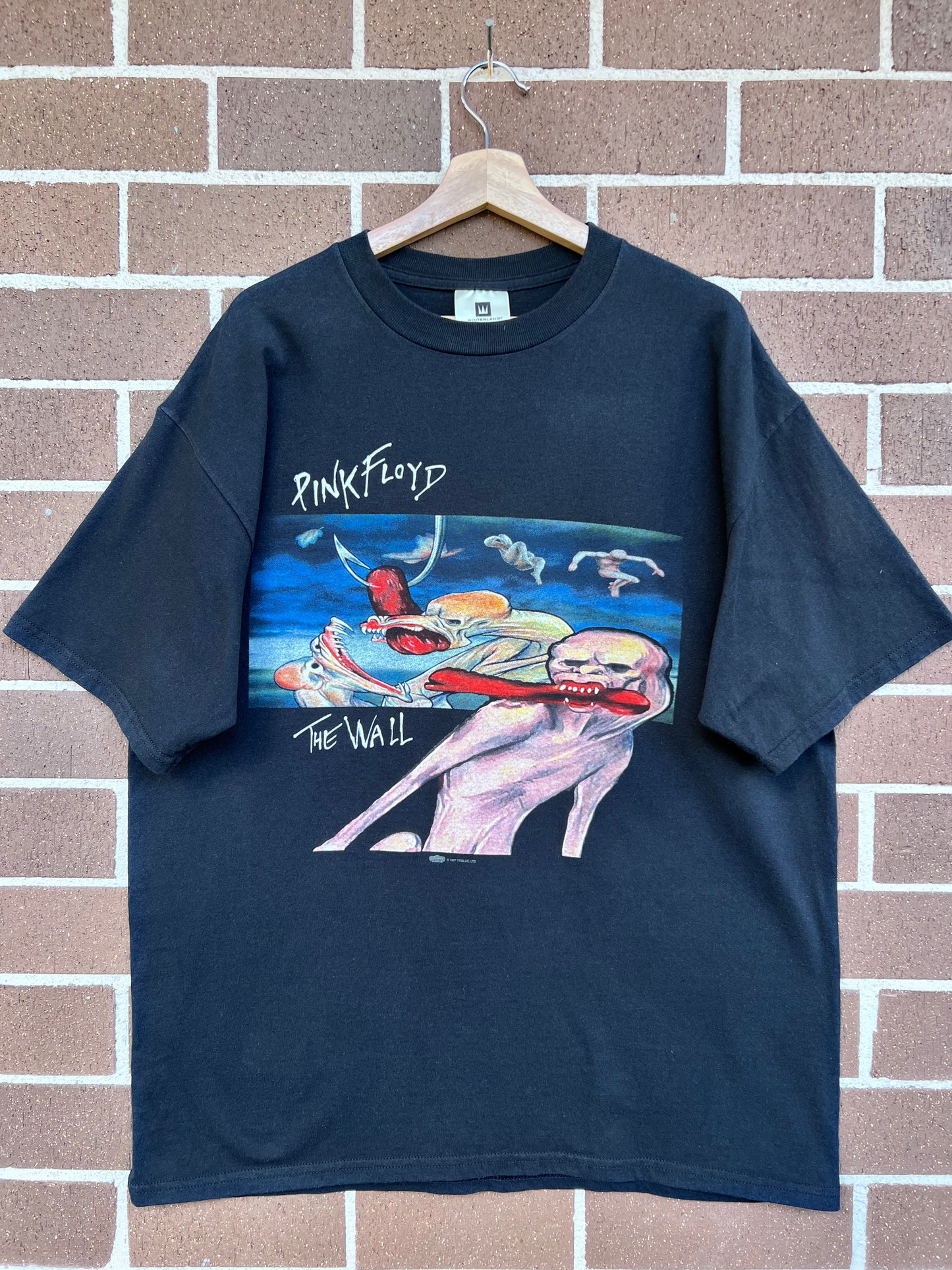 Pink Floyd The Wall XL tee on Winterland tag