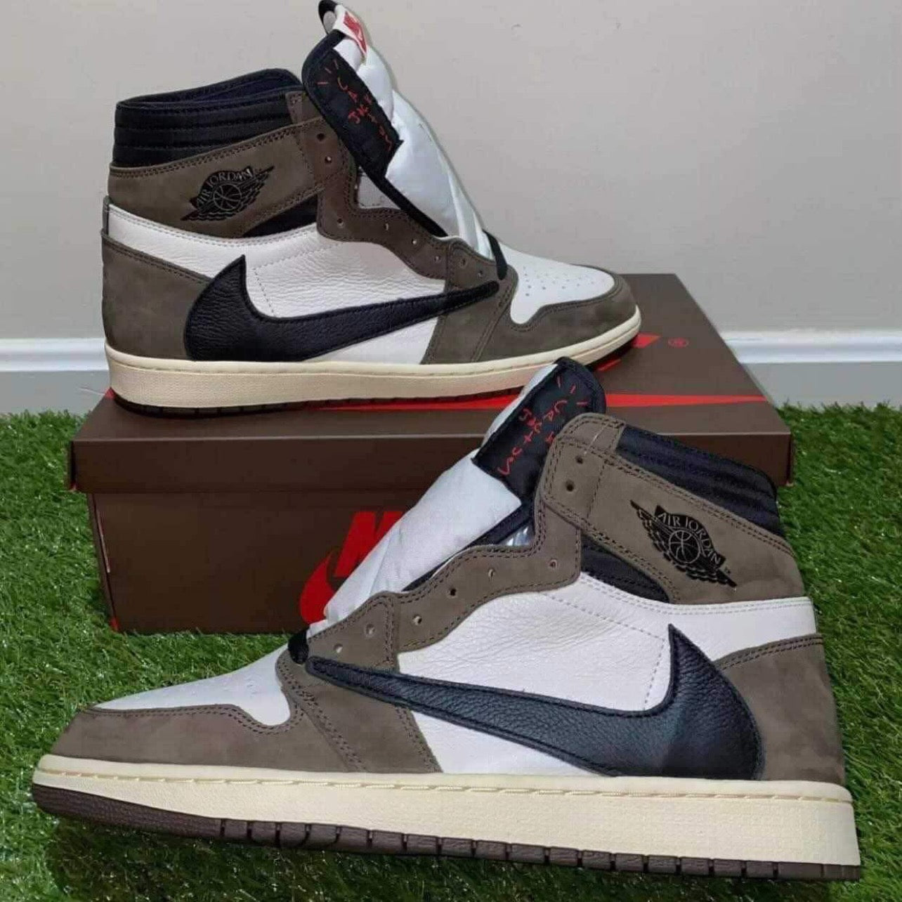 Jordan 1 High OG Travis Scott Mocha size 13