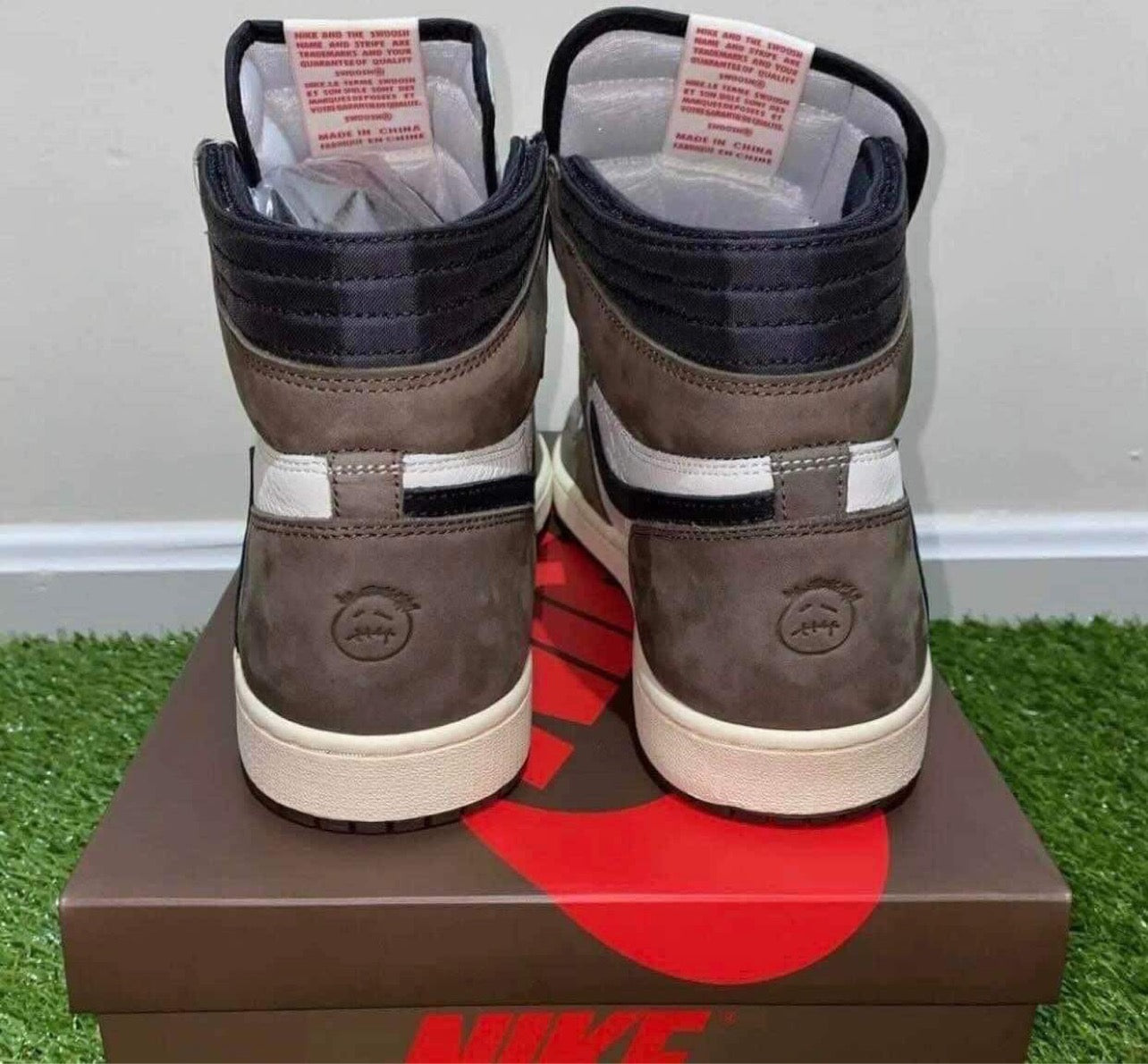 Jordan 1 High OG Travis Scott Mocha size 13