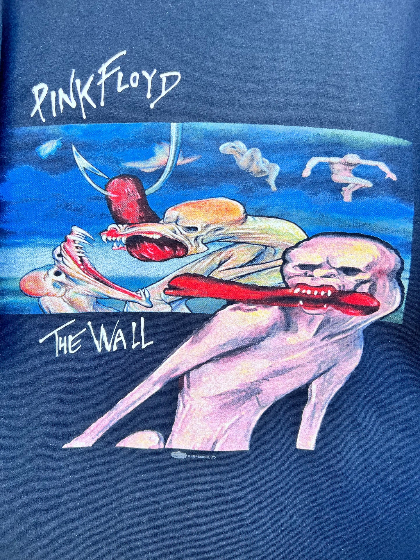 Pink Floyd The Wall XL tee on Winterland tag